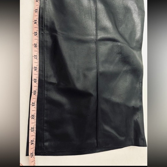 NEW-ZARA- vegan leather wide leg capri pants - Picture 8 of 8